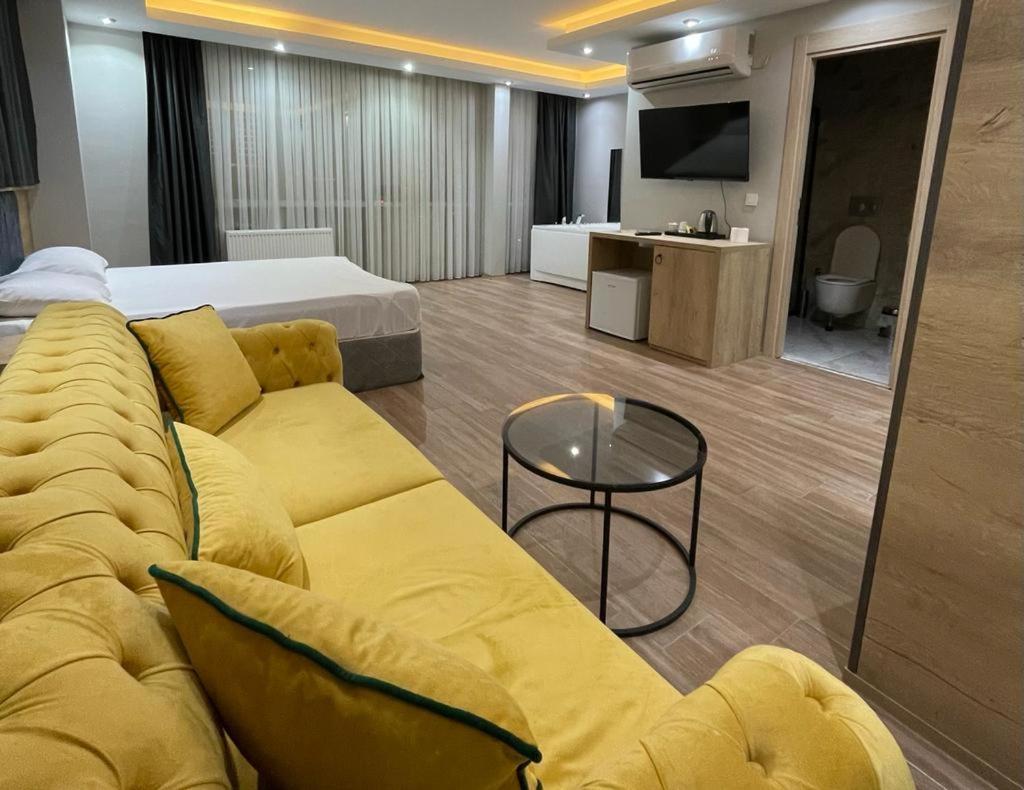Asem Palace Hotel