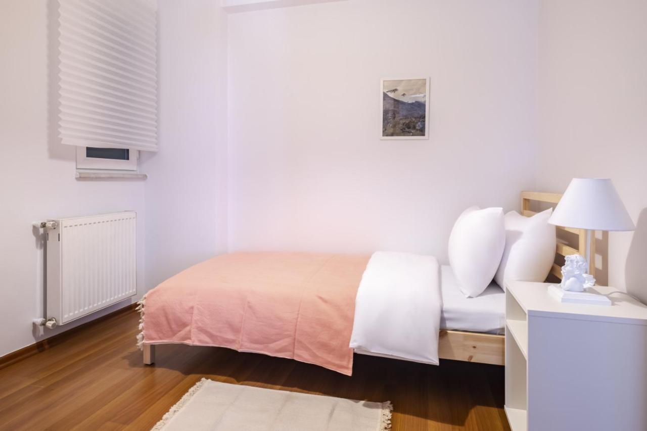 Centrally Located Sleek And Modern Flat In Sisli *