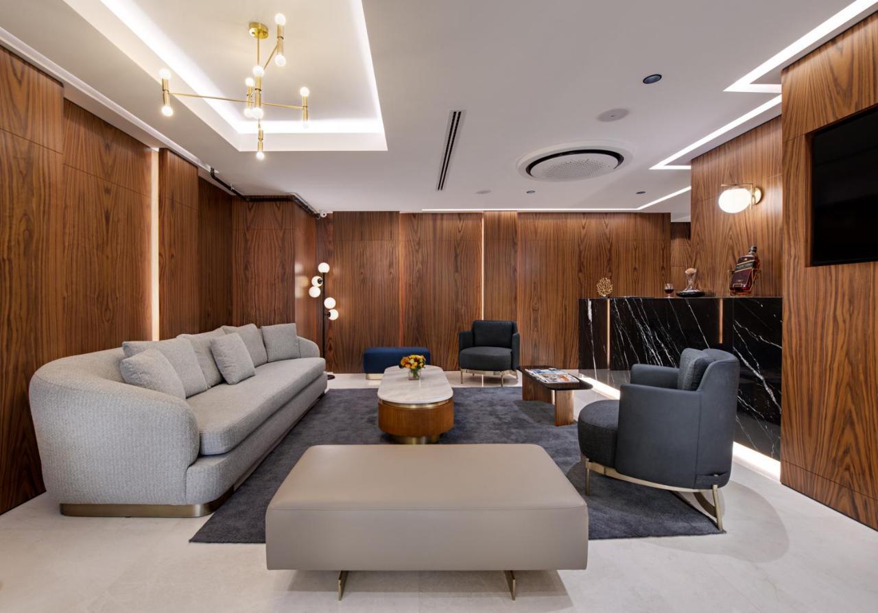 Hotel Gleam Collection