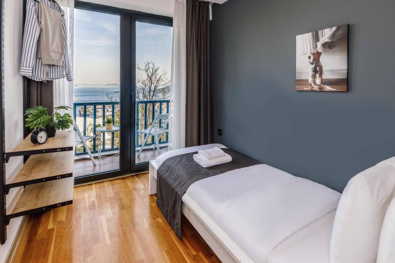 Monnas Bosphorus Apartment