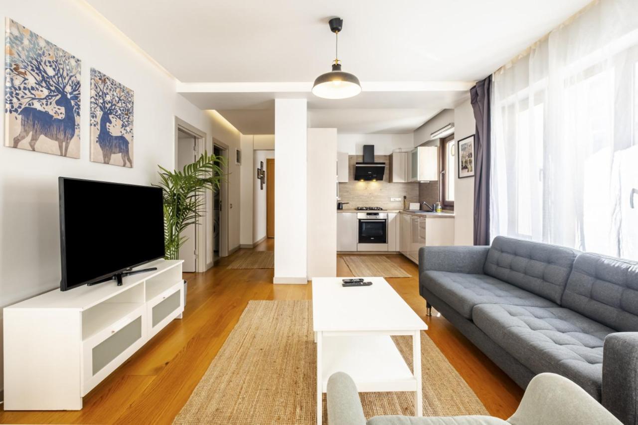 Exquisite Flat With Central Location In Nisantasi Apartment