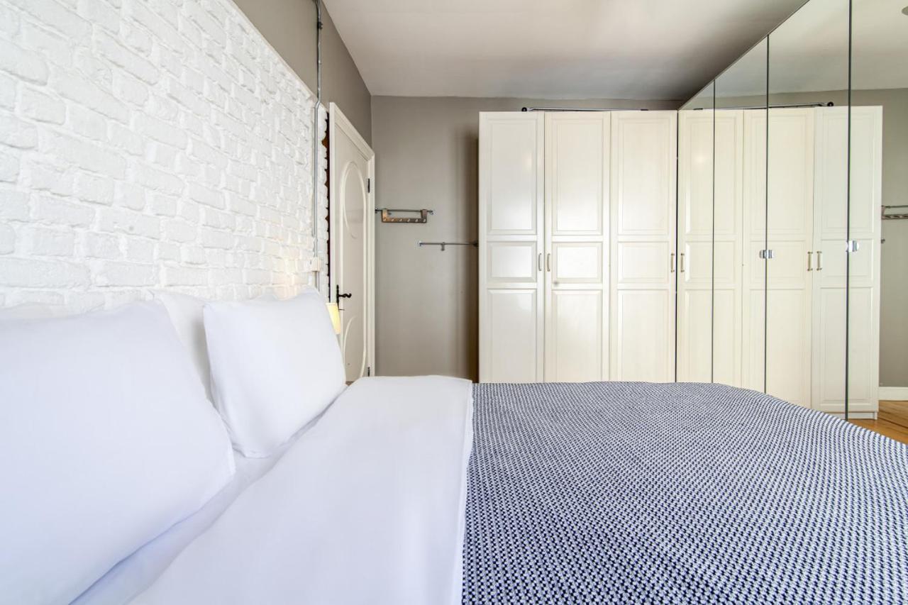Modern With Stylish Interior In Beyoglu *