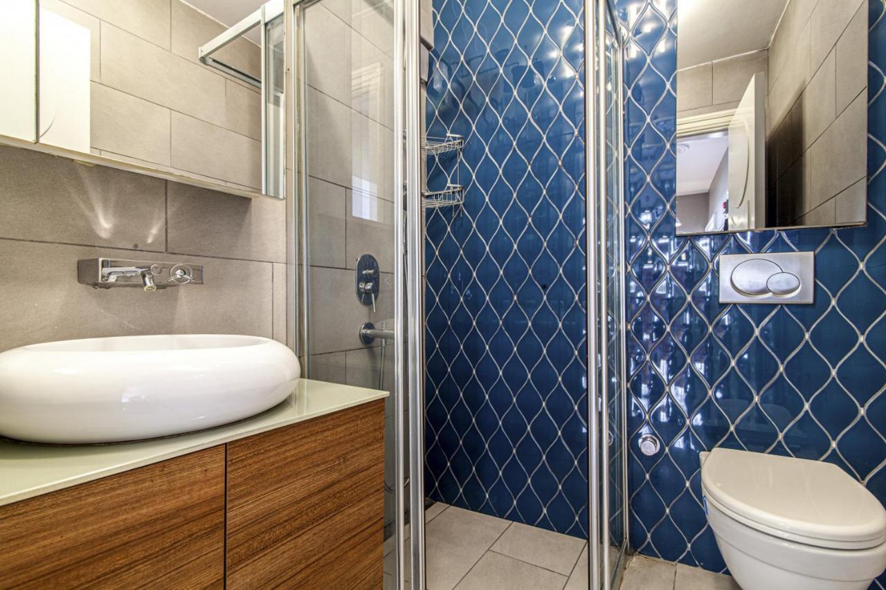 Modern With Stylish Interior In Beyoglu