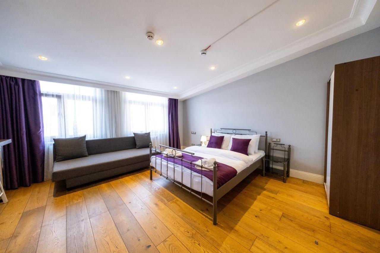 Hotel Frame & Suites *