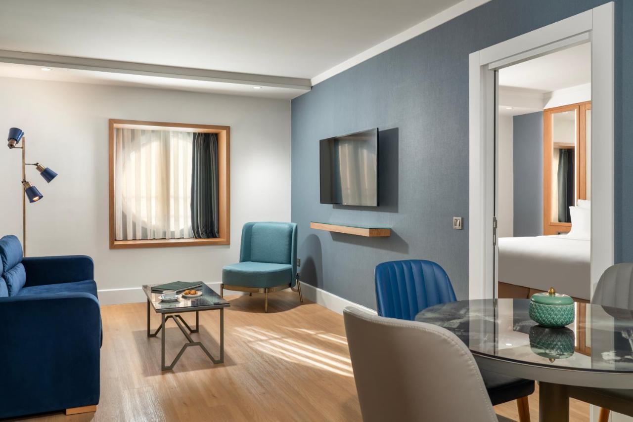 Hotel Occidental Taksim 4*
