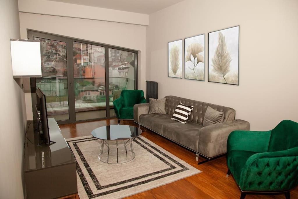 Apartment Benesta By Azad Homes