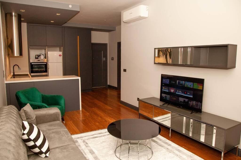 Benesta By Azad Homes Apartment *