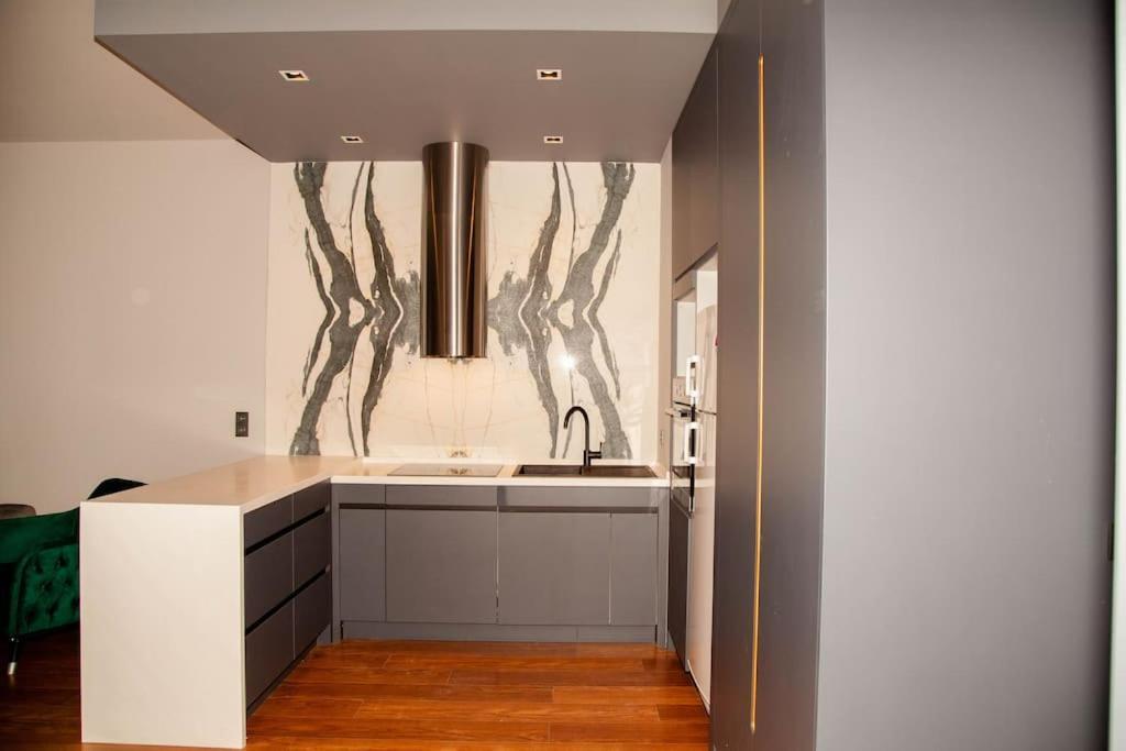 Apartment Benesta By Azad Homes