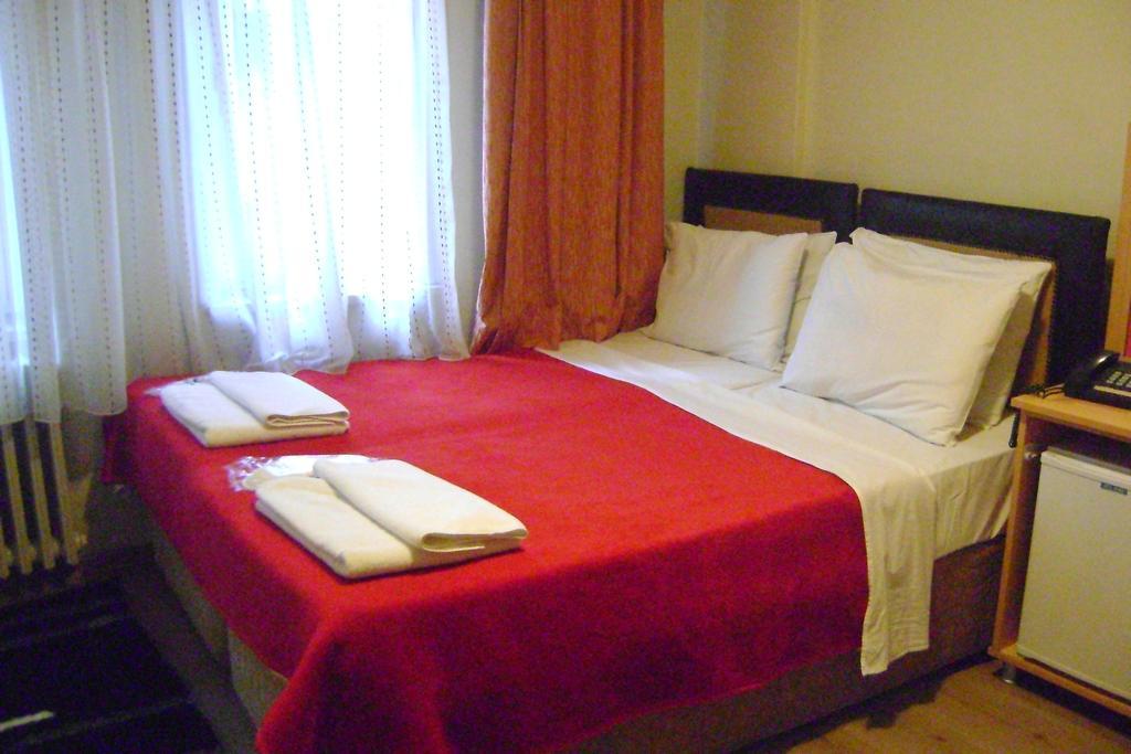 Hotel Ay 3*