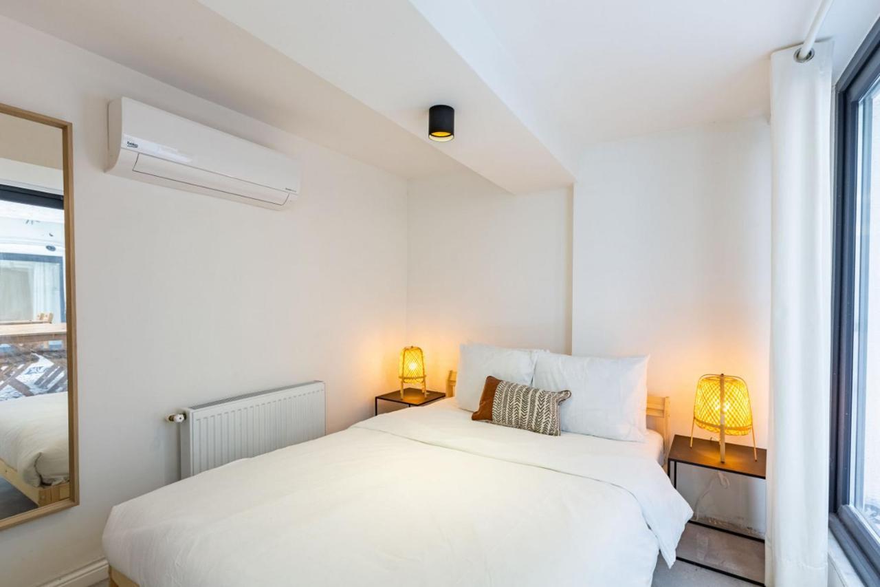 Excellent Flat With Lovely Backyard In Cihangir Apartment Istanbul