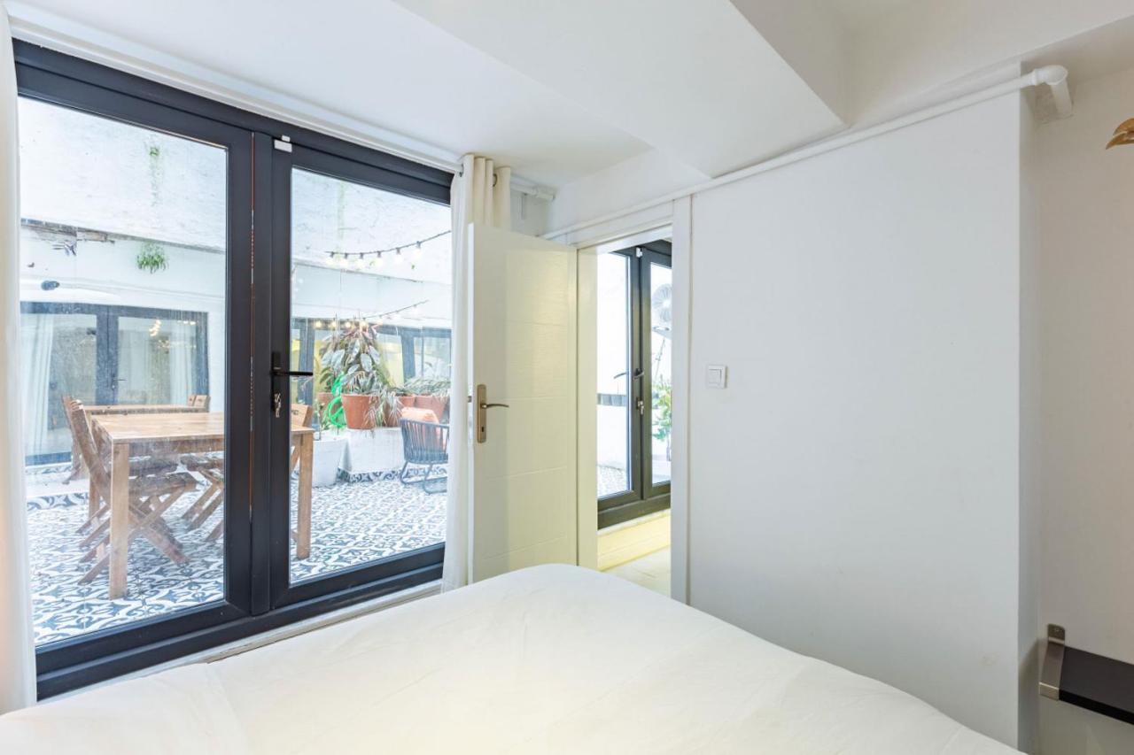 Excellent Flat With Lovely Backyard In Cihangir *
