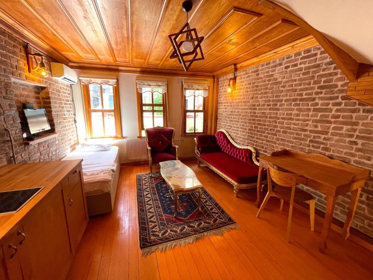 Authentic Turkish Family Apart Otel