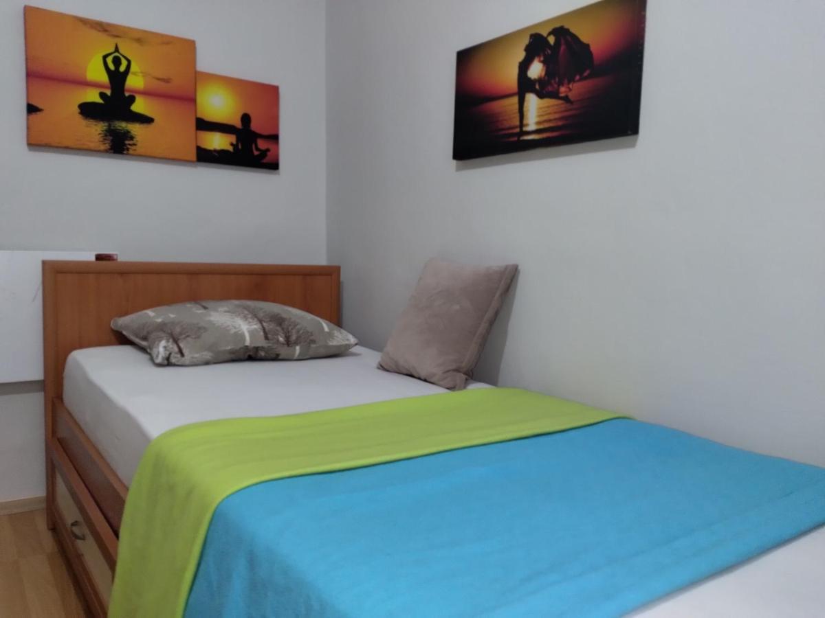 Privatunterkunft Feeling At In Center 5 Minutes Walk To The Atakoey Metro Station & Metrobus *