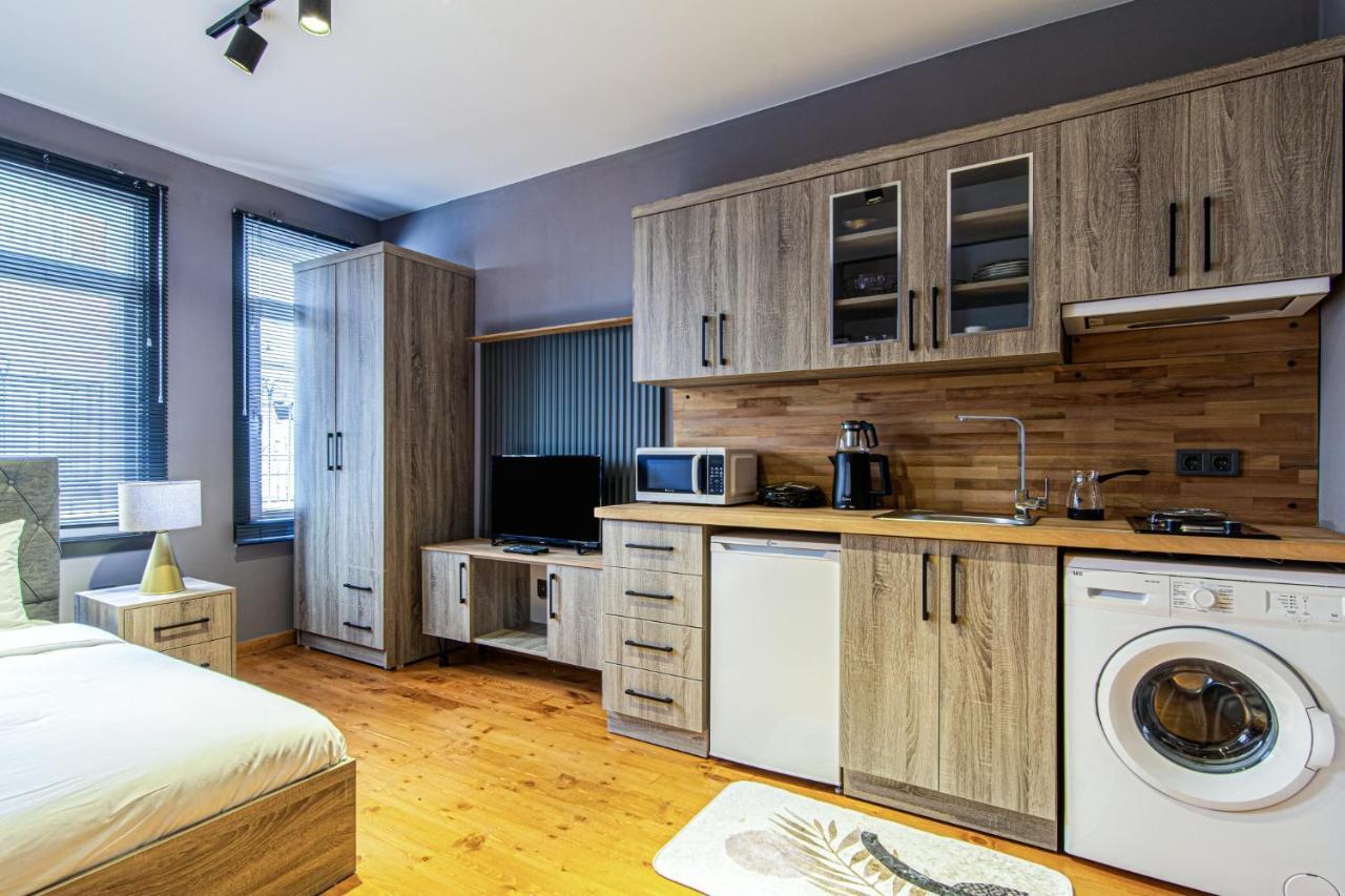 Sleek Studio Flat Close To Kennedy Avenue In Fatih Apartment Istanbul