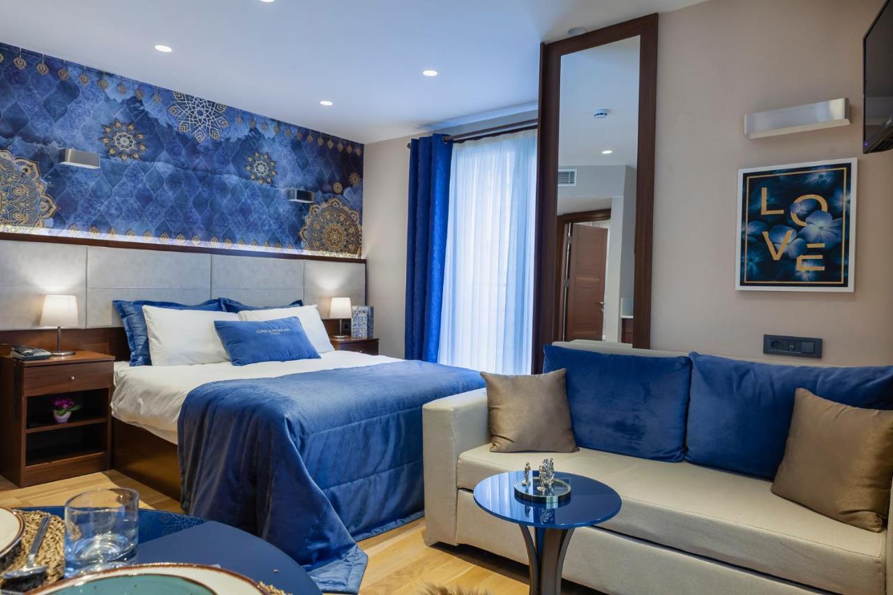 The Sacred Port Aparthotel