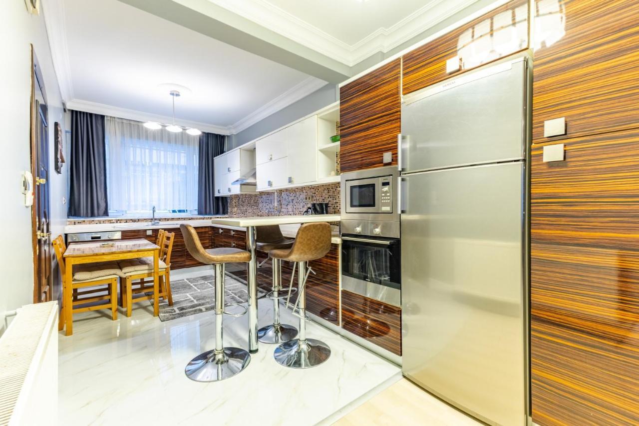 Modern Near Osmanbey Metro Station * Istanbul