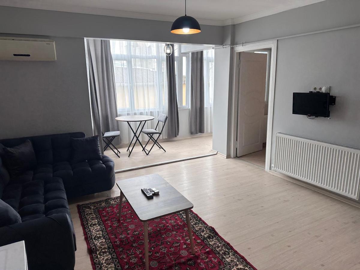 Modern Apart Close To Blue Mosque And Hagia Sophia Old *