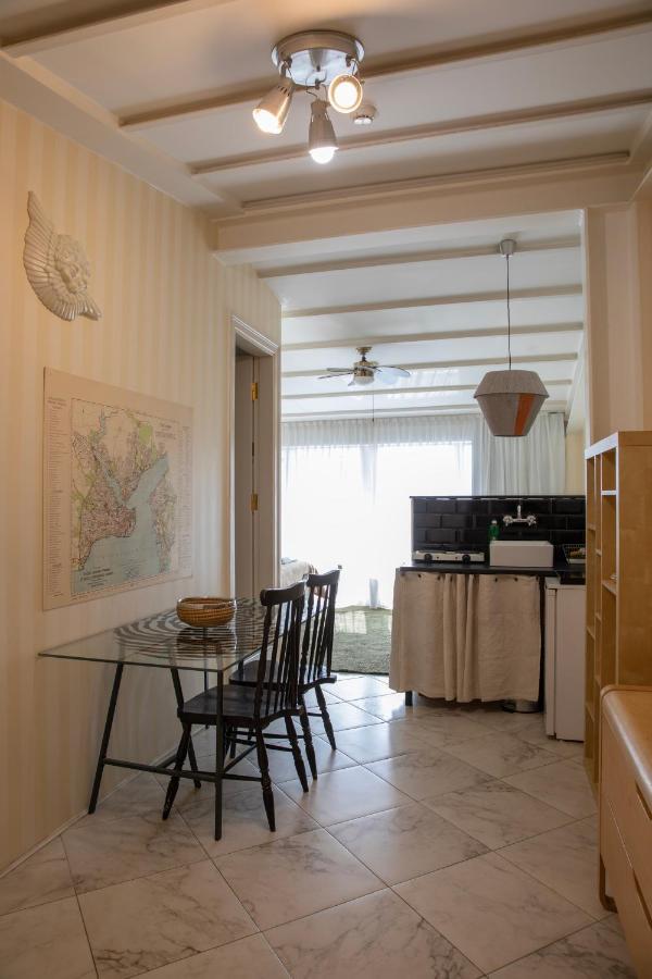 Chiconomy Apartment