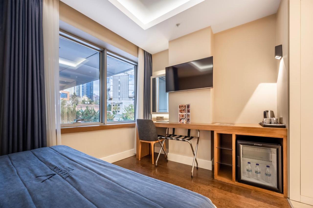 Hotel Veyron & Istanbul
