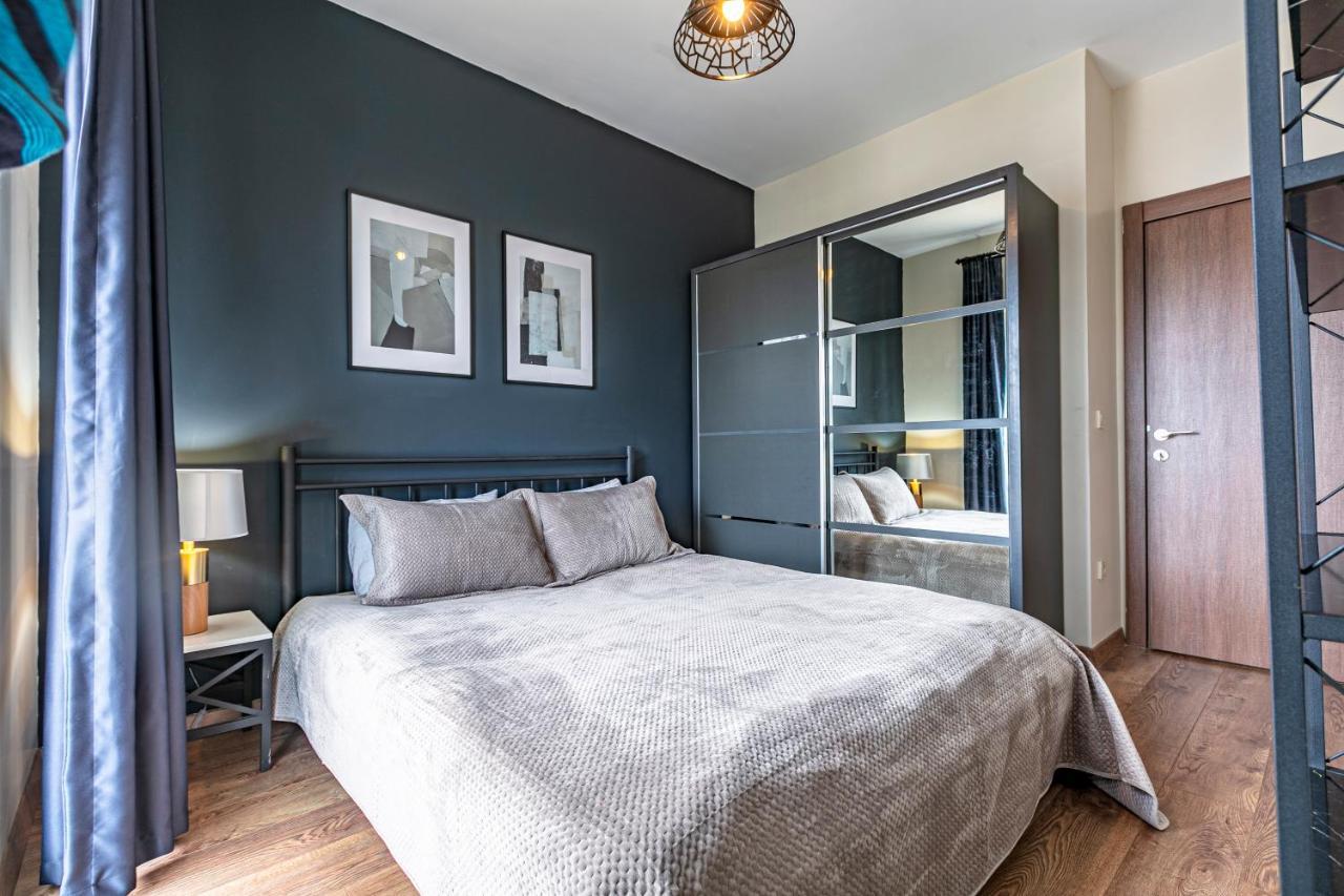 Apartment Lux Furnished Modern
