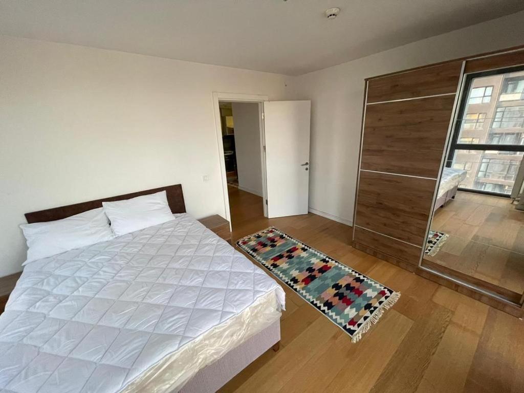 Apartment Fully Equipped House Within A Serviced Compound *