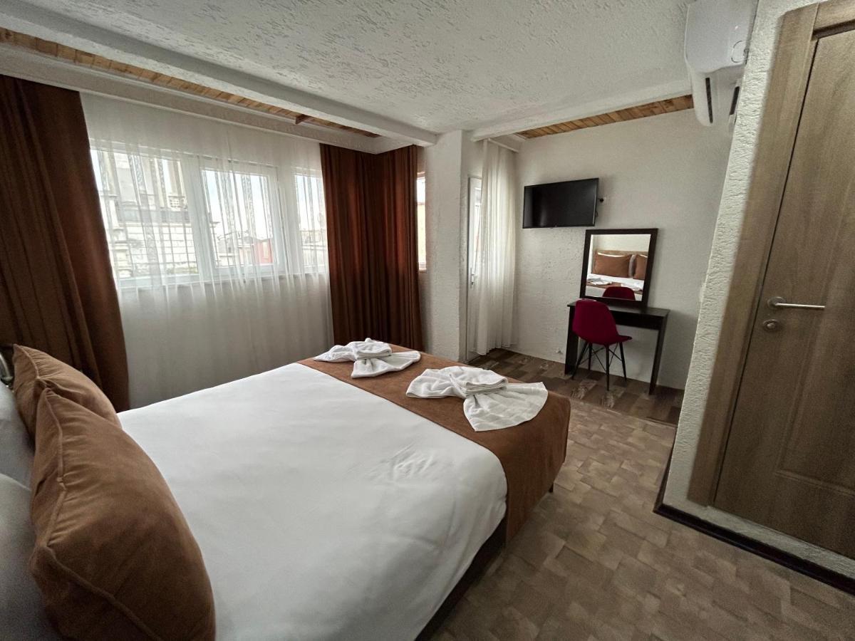 Otel Global 2022 *