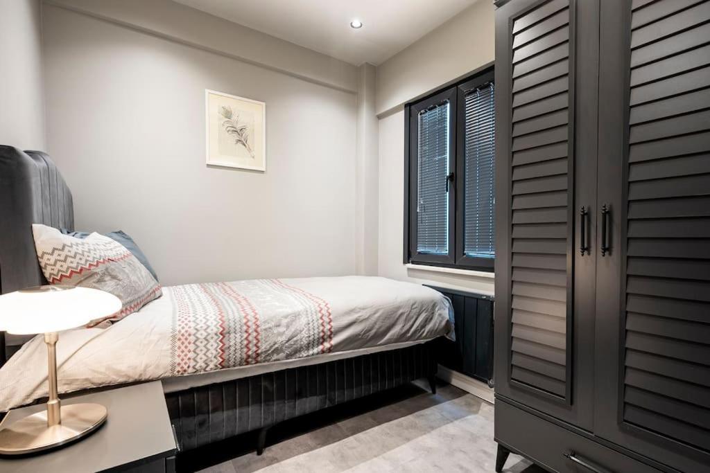 Apartment Svm With A Sea View In Nisantasi *