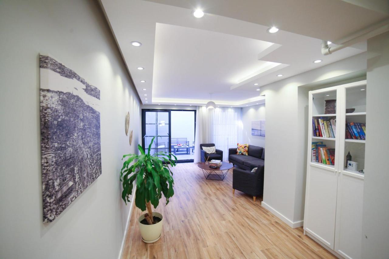 Modern Super Chic Duplex With A Terrace At The Heart Of City! Apartamento