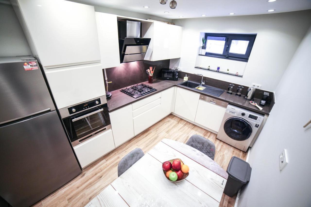 Apartamento Modern Super Chic Duplex With A Terrace At The Heart Of City! Istambul