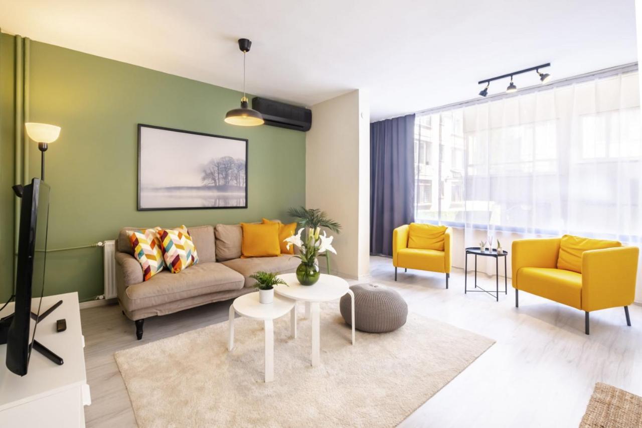 Exquisite Flat Near Bagdat Street