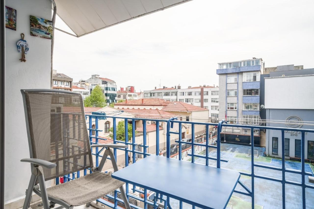 And Fully Furnished Flat In Bakirkoy Apartment
