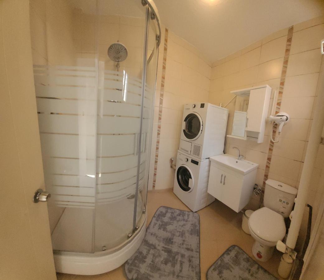 Apartamento Family Apt For 7 People, 10 Min Walk To Taksim Square Istambul