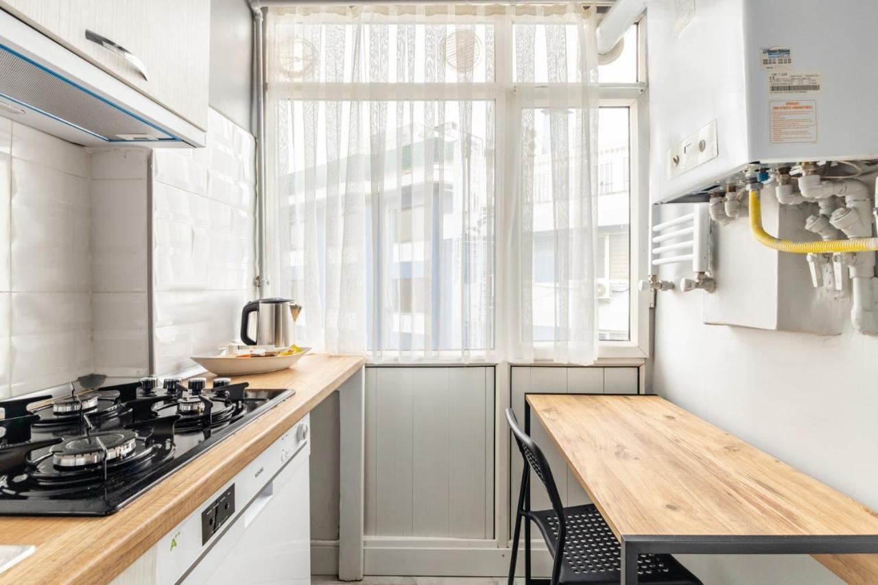 Modern Stylish Cozy Flat In The Heart Of Kadikoy