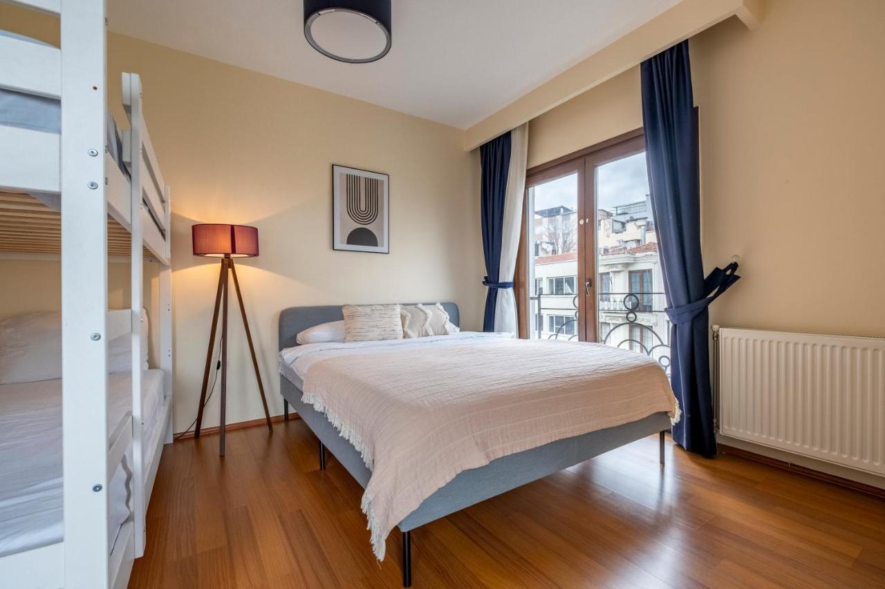 Stunning Duplex With Sea View * Istanbul