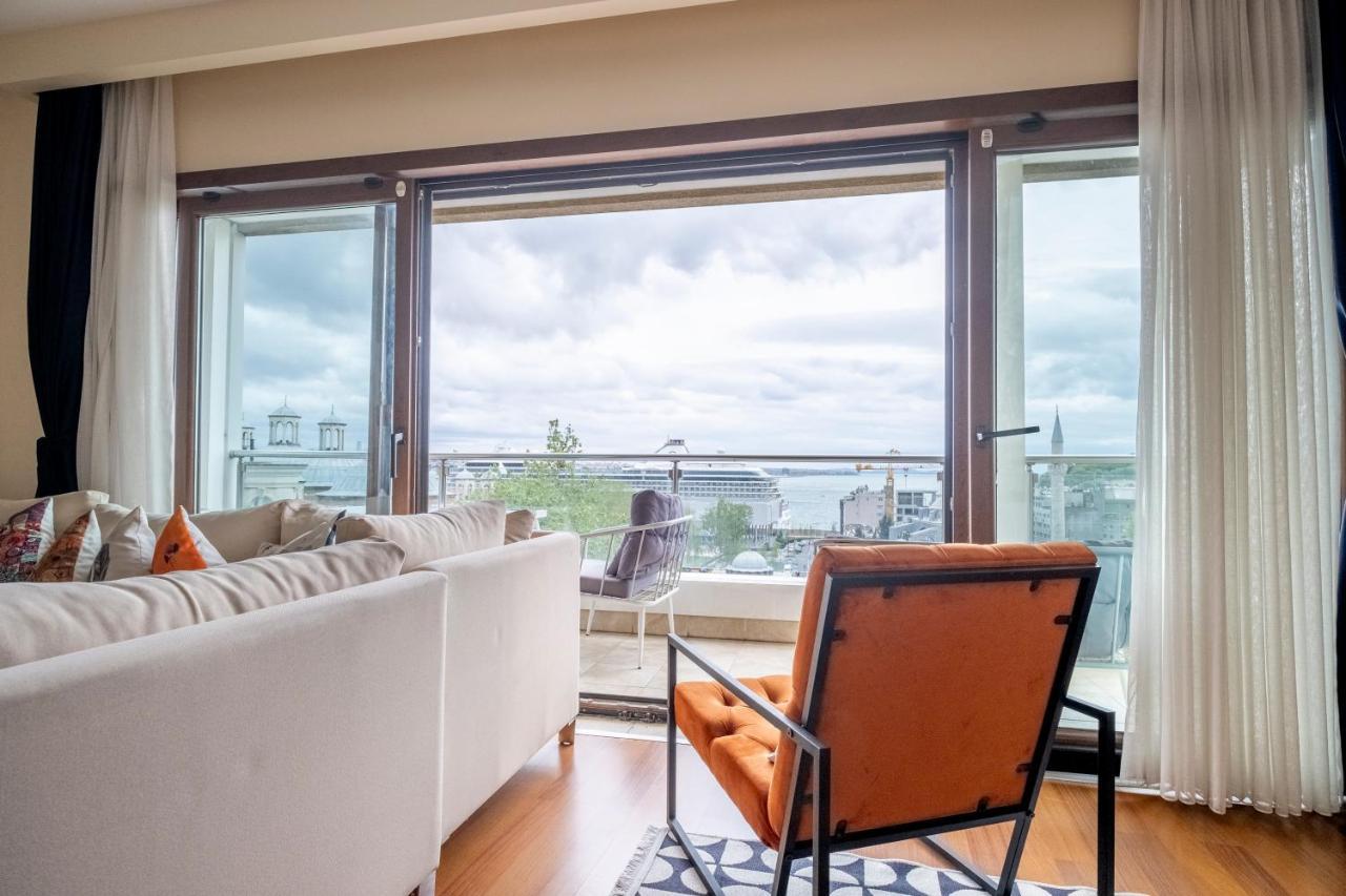 Stunning Duplex With Sea View