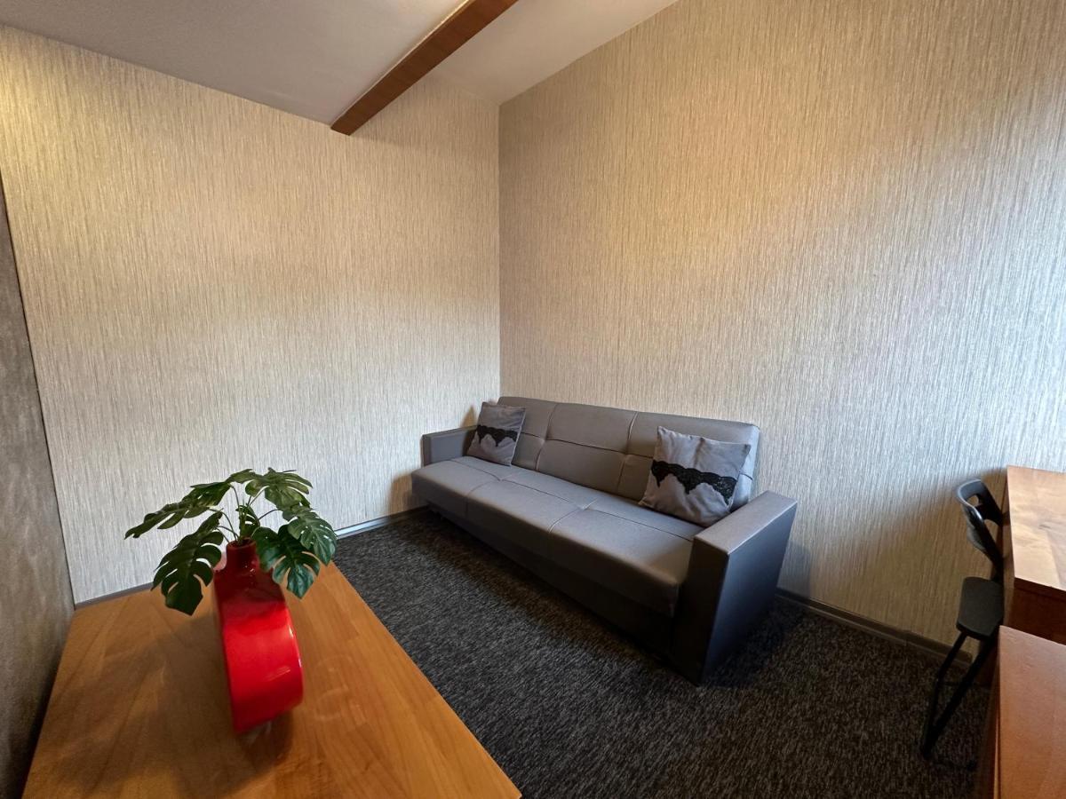 Black Art Hotel