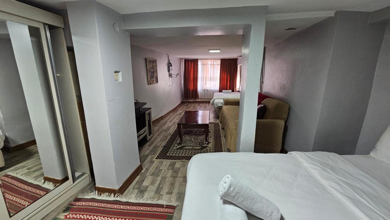 Taksim Suite-ll *