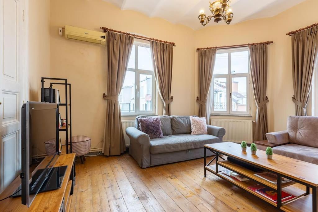 Apartment Historical, Comfy 2+1