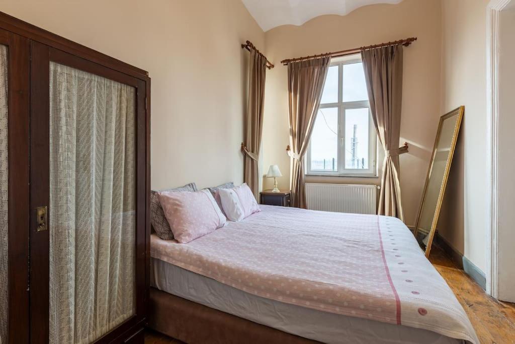 Historical, Comfy 2+1 Apartment