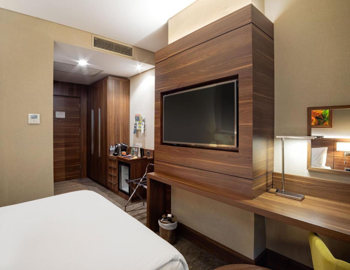 - Kadikoy By Ihg Hotel