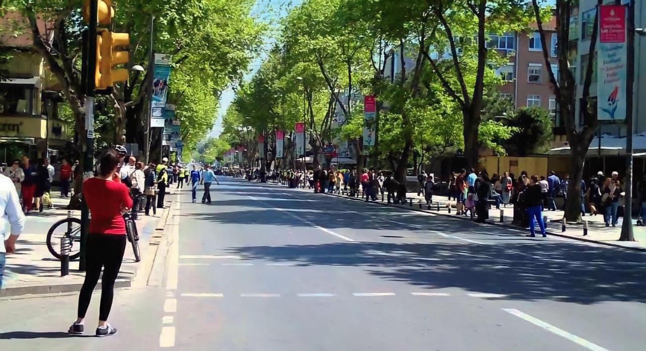 Daire On The Street Of Bagdat İstanbul
