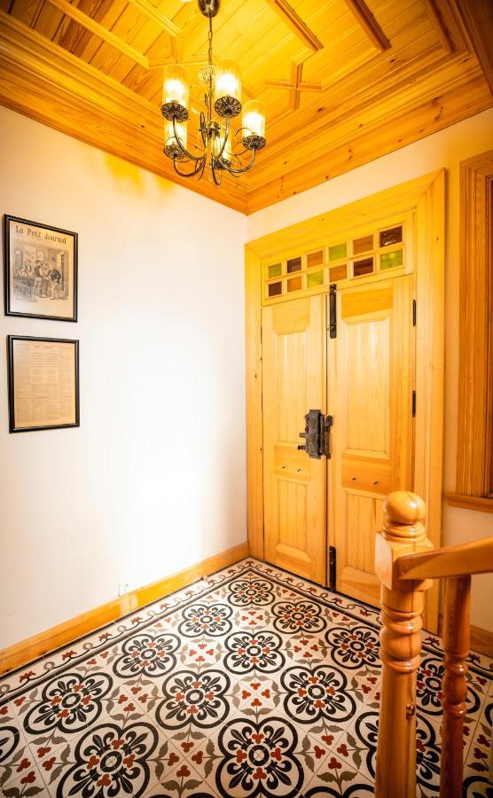 Cosa Zeyrek- At The Heart Of Istanbul