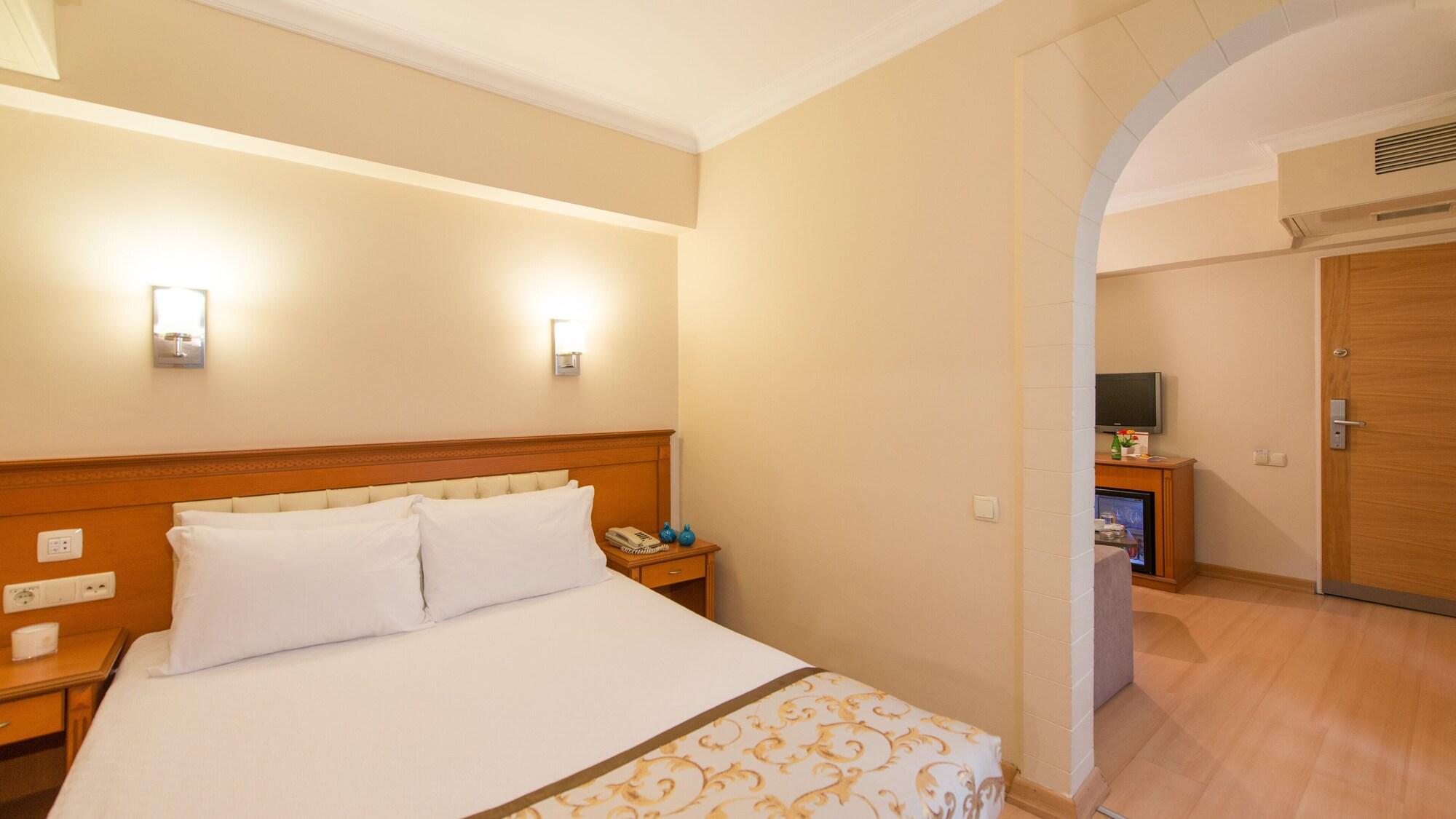 Hotel Prestige Old
