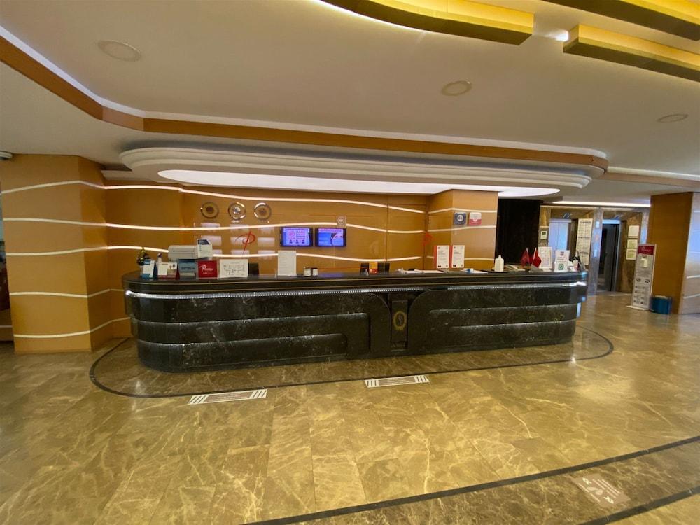 Hotel Prestige Old 3*