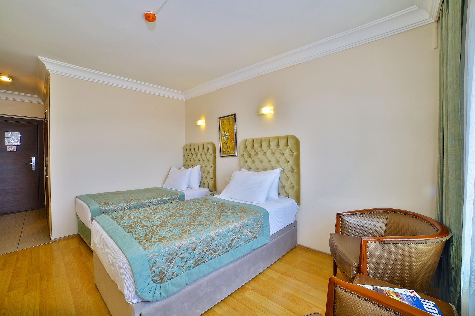Hotel Grand Ant