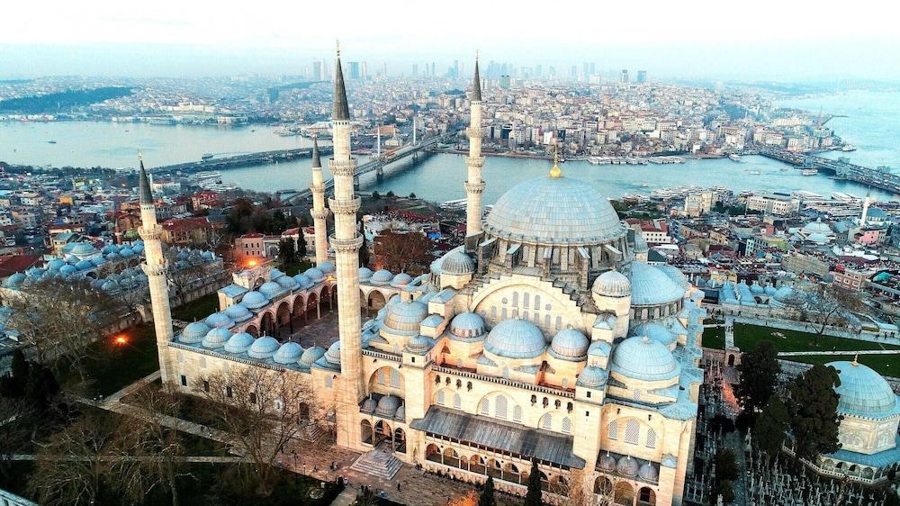 Hotel Grand Papirus Istanbul