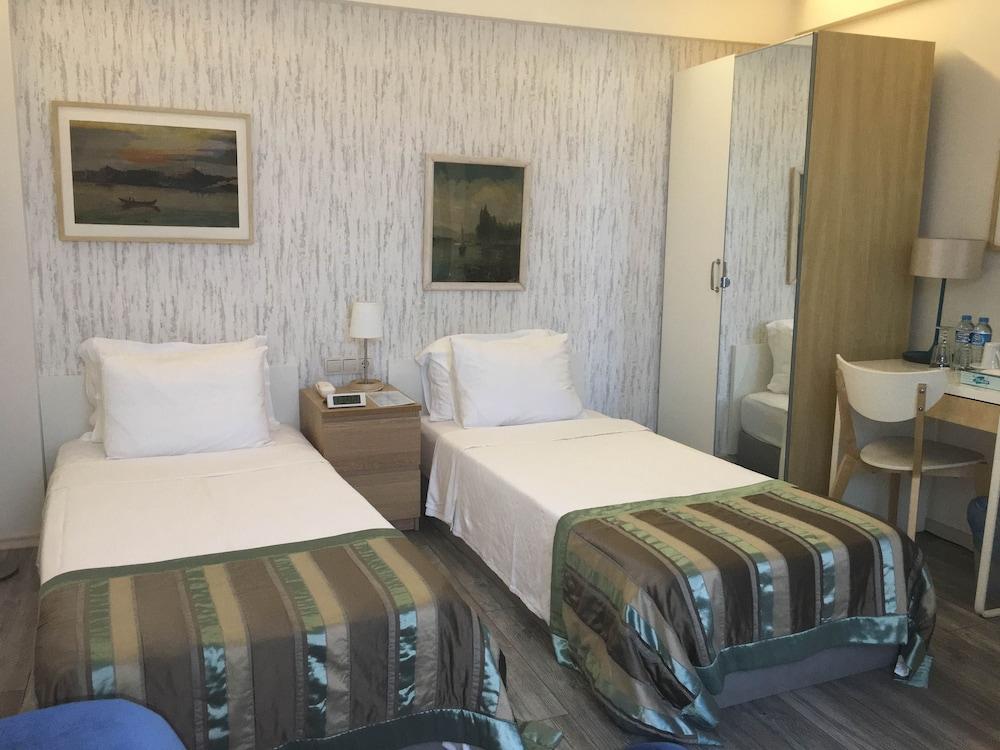 Hotel Elanaz