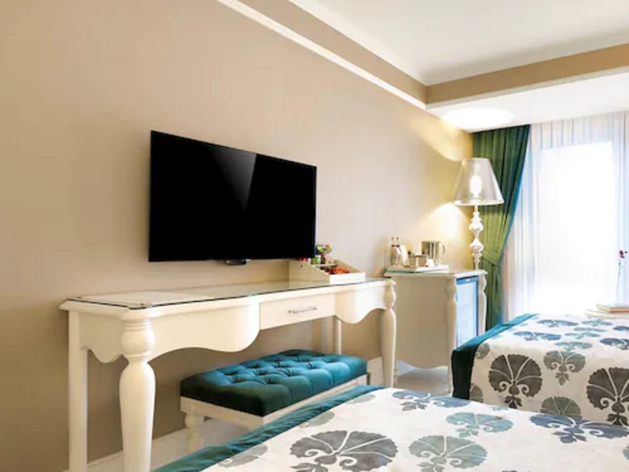 Metropolitan Taksim Hotel 4*