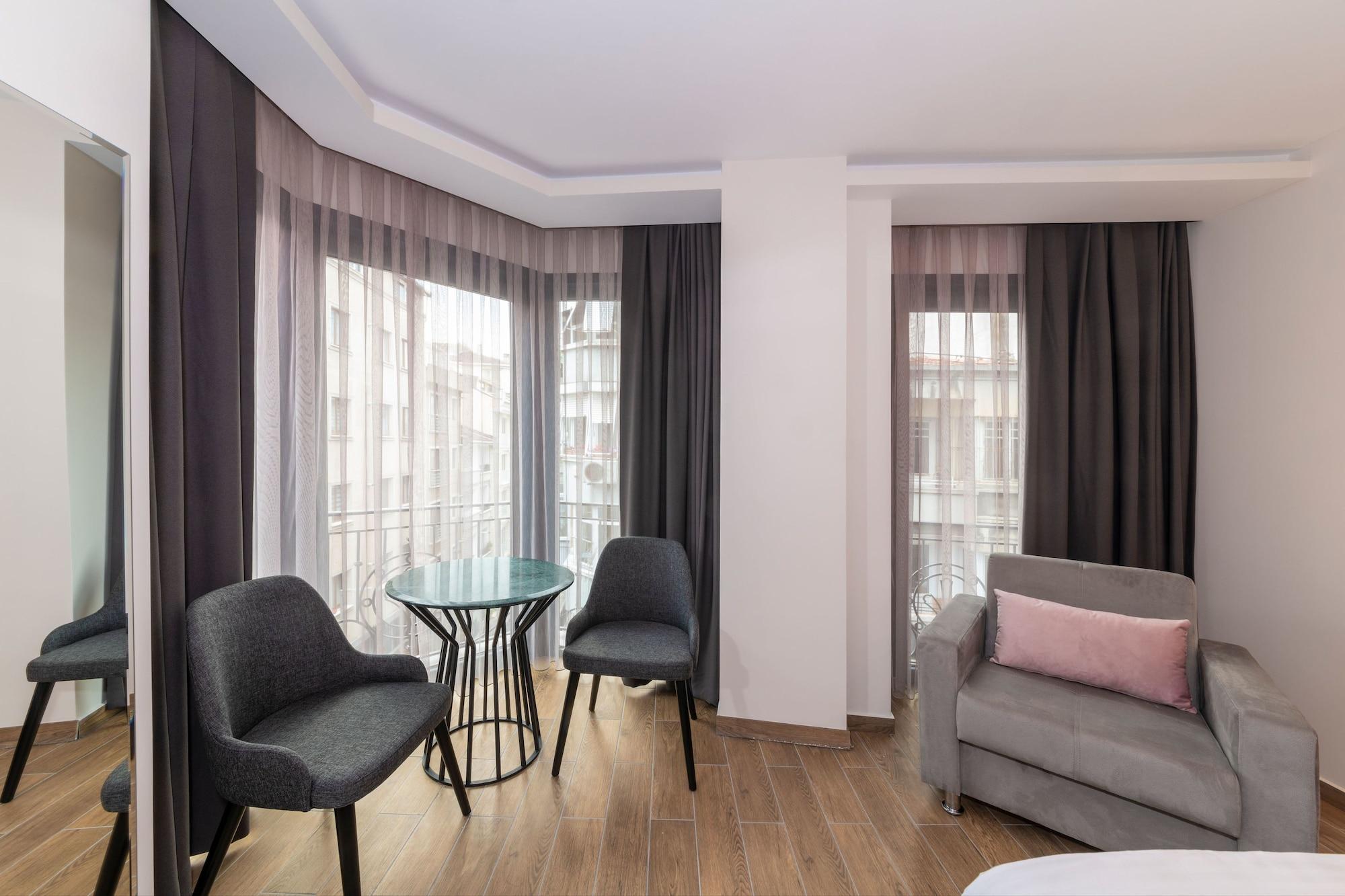 Otel La Wisteria Boutique 4*