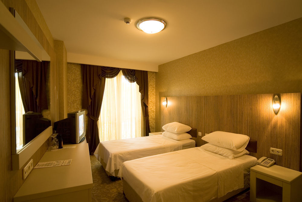 Hotel Golden Hill 4*